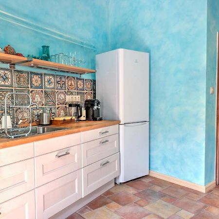 Lotus Apartment سنتيندري المظهر الخارجي الصورة