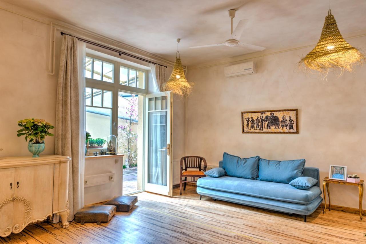 Lotus Apartment سنتيندري المظهر الخارجي الصورة