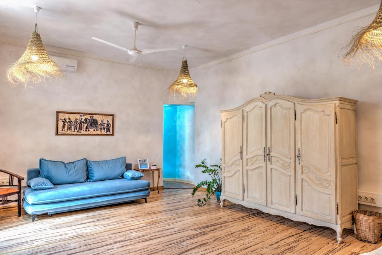 Lotus Apartment سنتيندري المظهر الخارجي الصورة