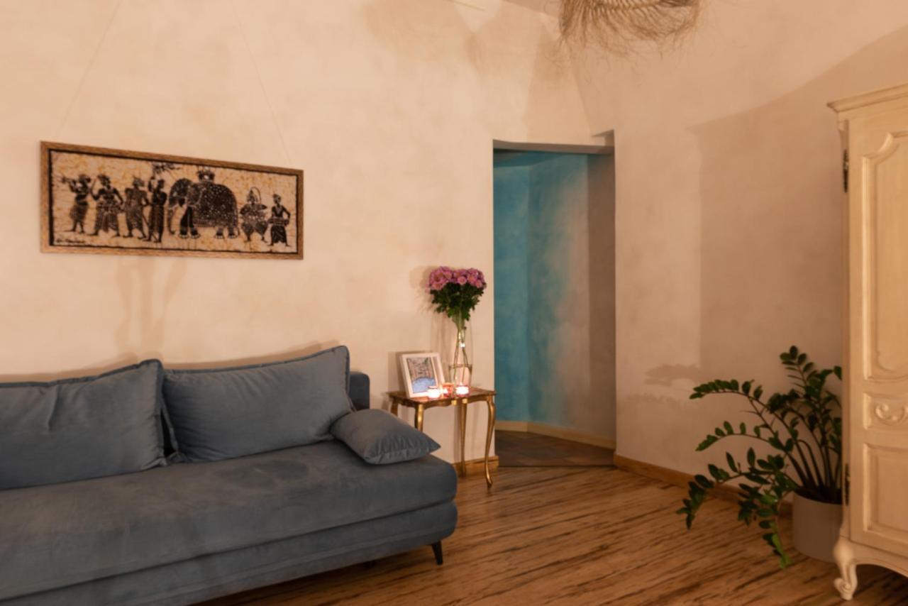 Lotus Apartment سنتيندري المظهر الخارجي الصورة